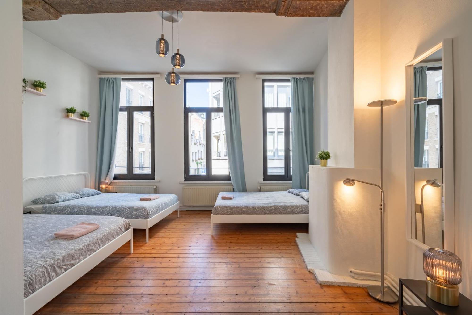 Authentic Apartments In The Center Of أنتويرب المظهر الخارجي الصورة